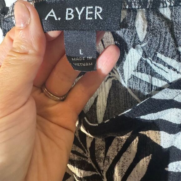 A. Byer Black Palm Print Button Crop Top L Coastal Cowgirl, Boho Y2K, Resort - Picture 8 of 10